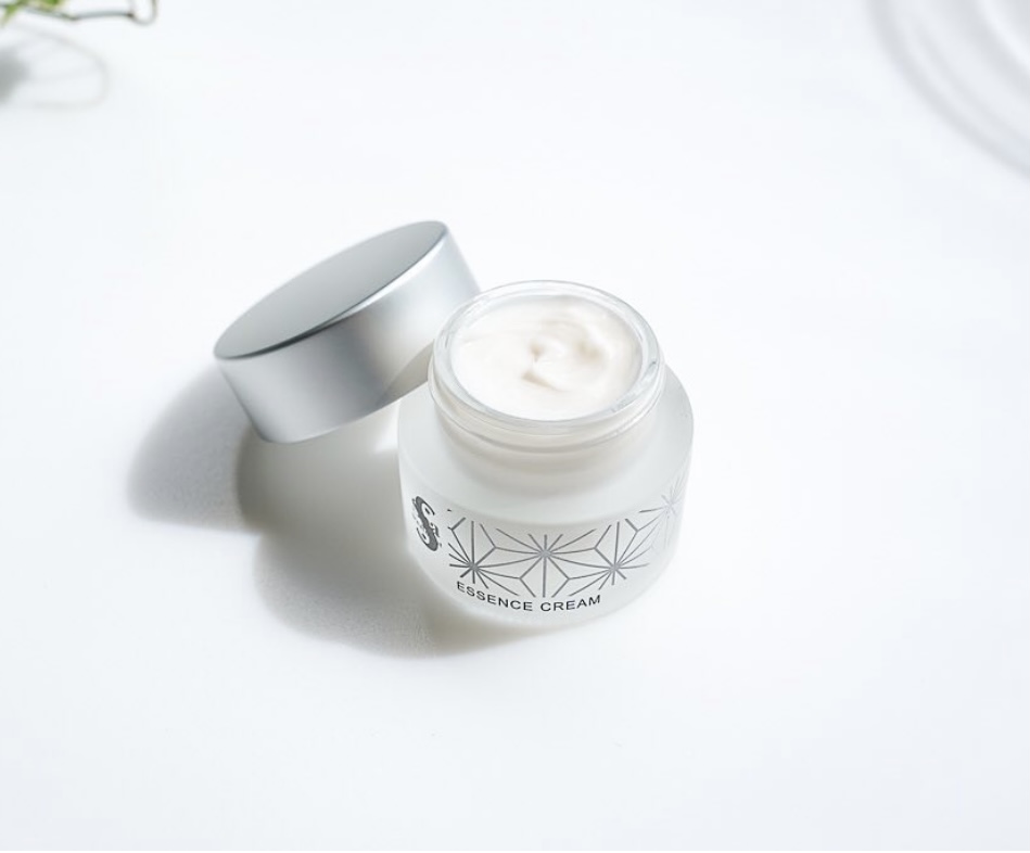 Spa treatment ESSENCE CREAM G Регенерирующий крем-эссенция